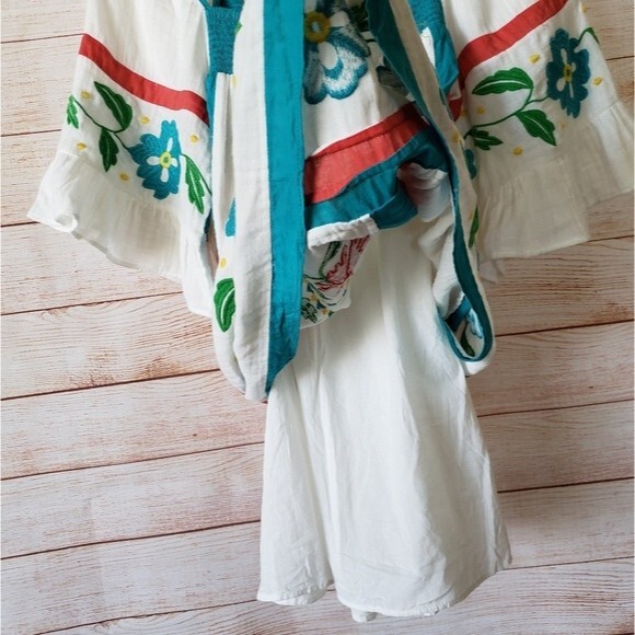 Anthropologie Seen Worn Kept 100% Cotton Embroidered Ruffle Sleeve Tunic/Top - Picture 8 of 15